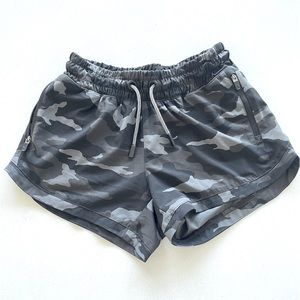 Athleta Girl All Play 3" Short size M (8-10)